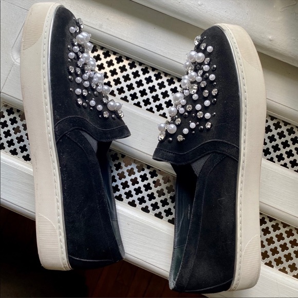 Authentic Stuart Weitzman Pearl sneakers - Picture 5 of 5